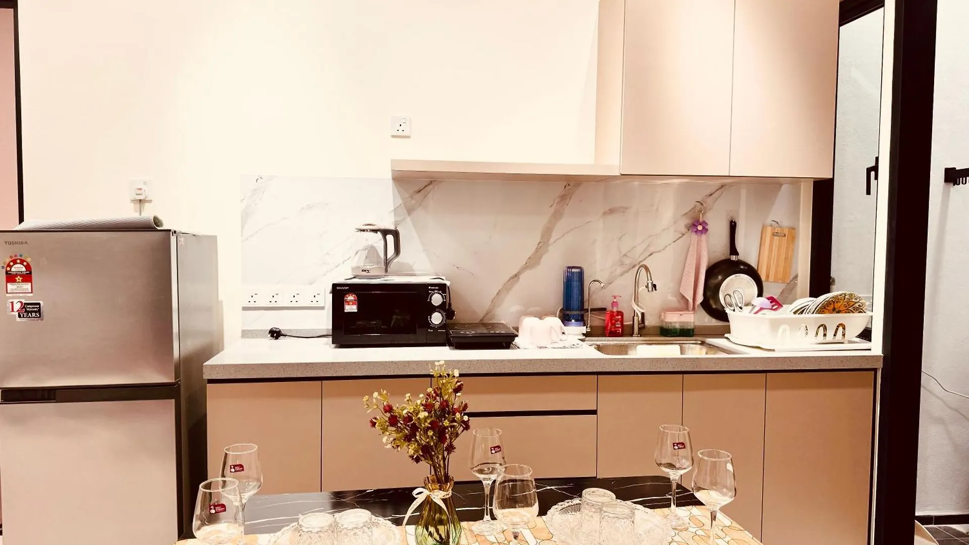 Large Familystay 3Br Stunning Sea & City-View, Georgetown Jelutong Malaysia